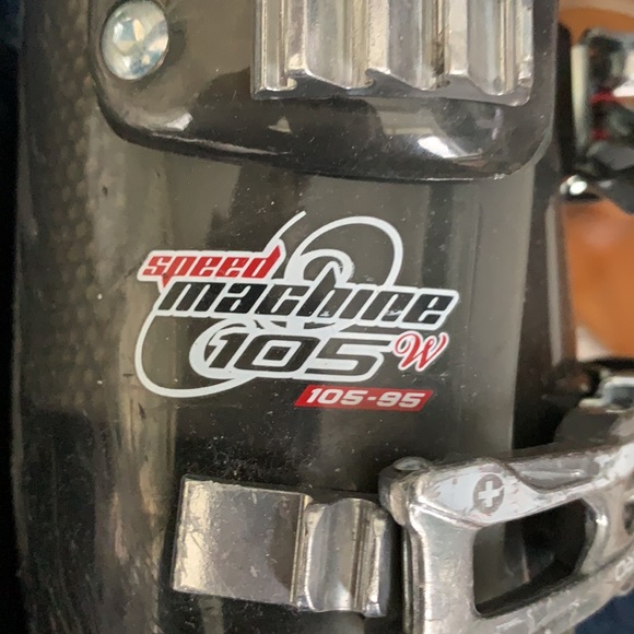 Nordica ski boots - Picture 3 of 3